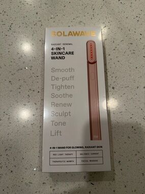 Solawave 4-in-1 Skincare Wand in Rose Gold